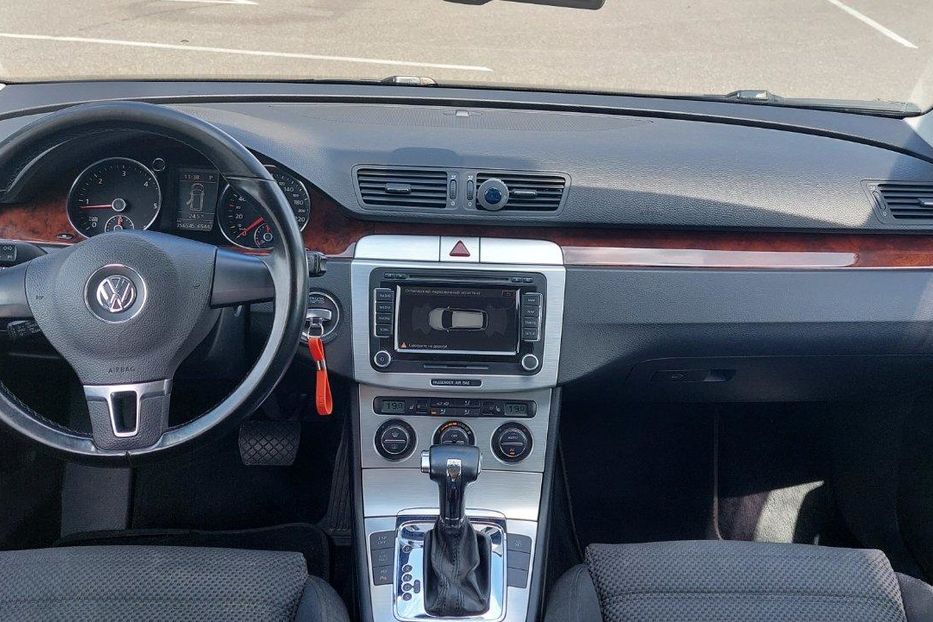 Продам Volkswagen Passat B6 2009 года в Киеве