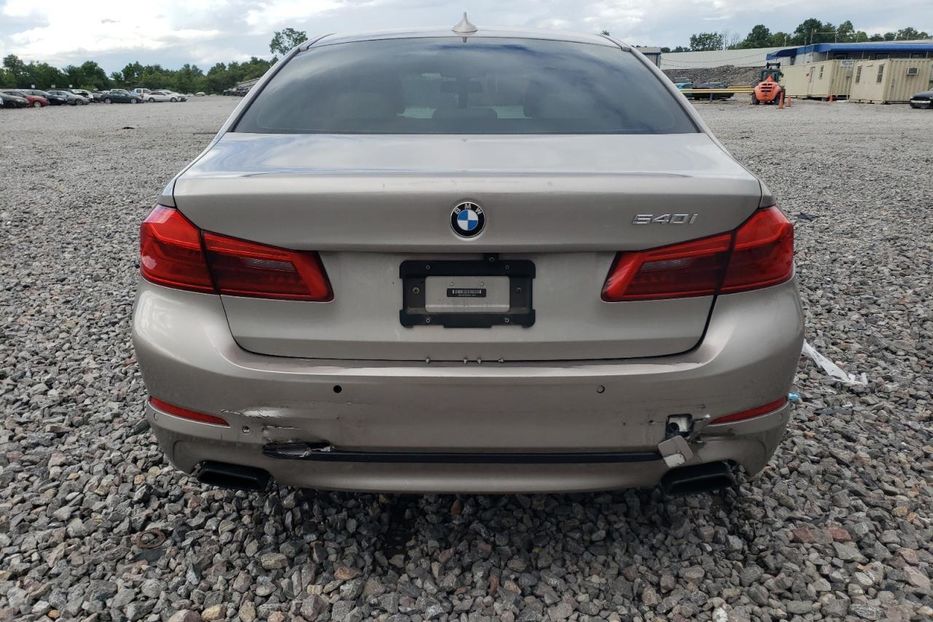 Продам BMW 540 I 2019 года в Киеве