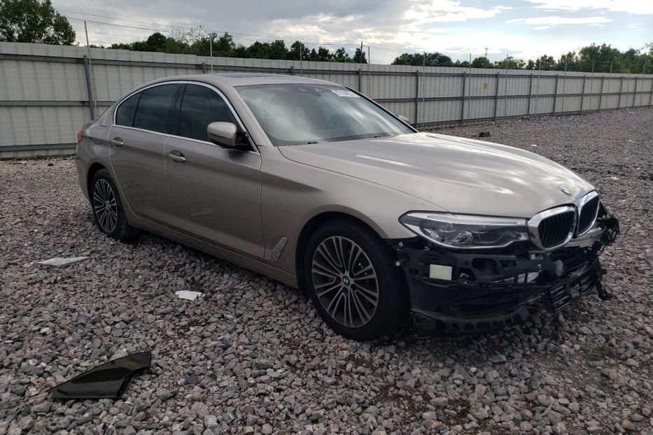 Продам BMW 540 I 2019 года в Киеве