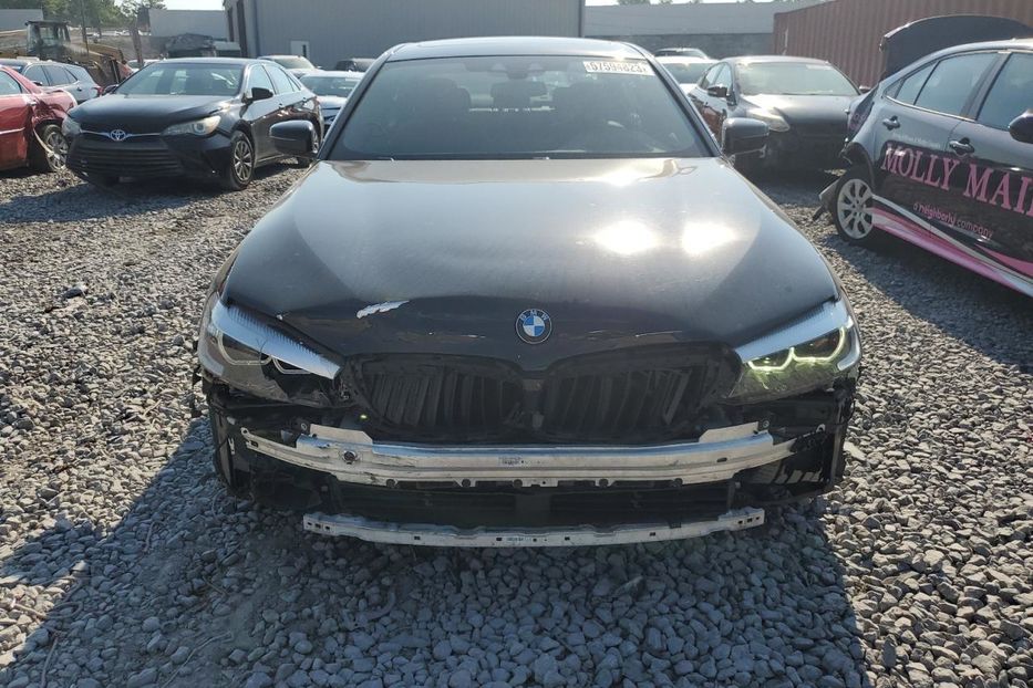 Продам BMW 540 I 2018 года в Луцке