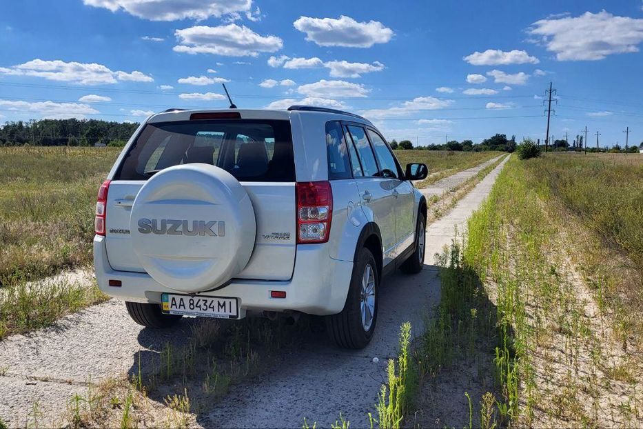 Продам Suzuki Grand Vitara 2.4 AT JLX-EL New Vision 2012 года в Киеве