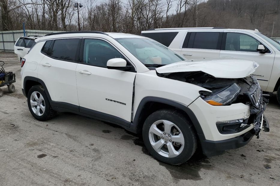 Продам Jeep Compass Latitude 2021 года в Киеве