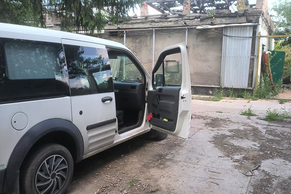 Продам Ford Transit Connect пасс. 2004 года в Харькове