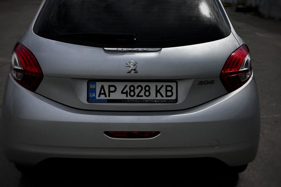 Продам Peugeot 208 2014 года в Запорожье