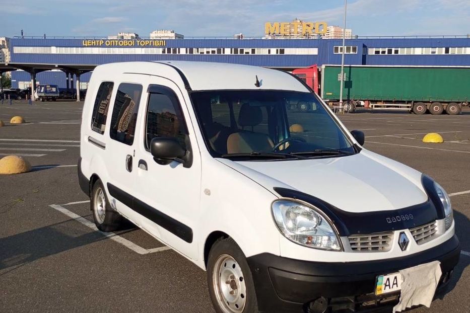 Продам Renault Kangoo пасс. 2008 года в Киеве