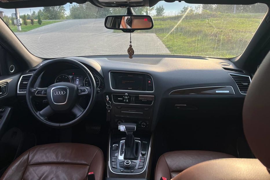 Продам Audi Q5 2010 года в г. Яворов, Львовская область