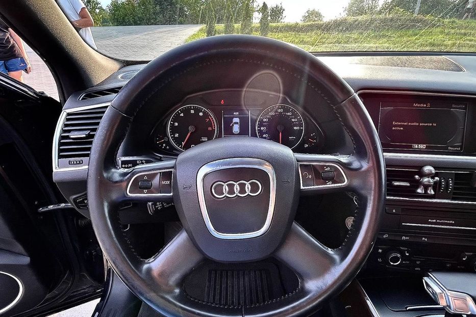 Продам Audi Q5 2010 года в г. Яворов, Львовская область