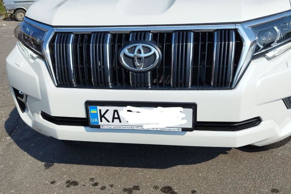 Продам Toyota Land Cruiser Prado 2021 года в Киеве