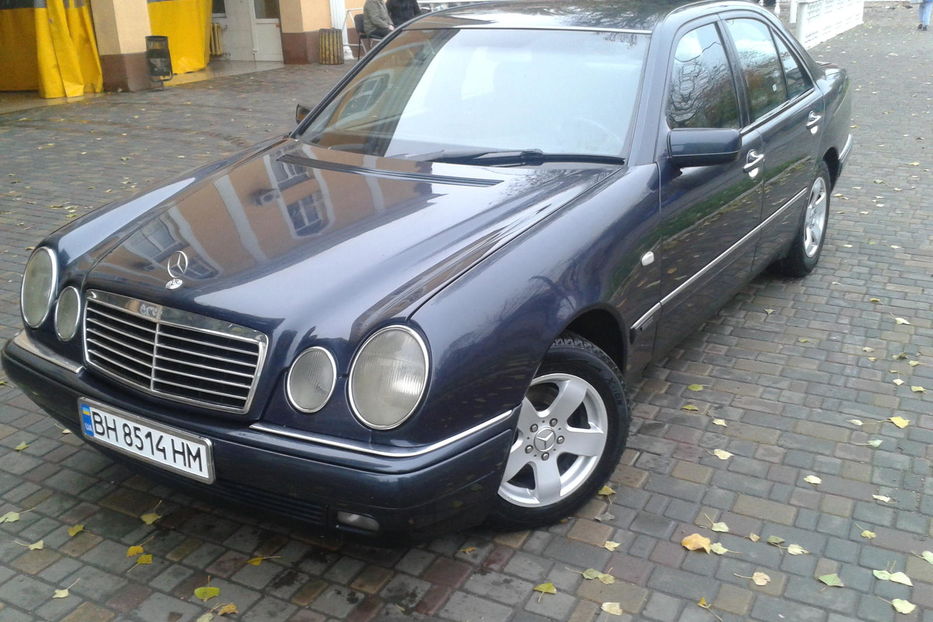 Продам Mercedes-Benz E-Class 1998 года в Одессе