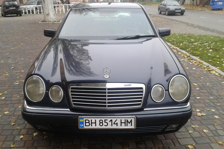 Продам Mercedes-Benz E-Class 1998 года в Одессе