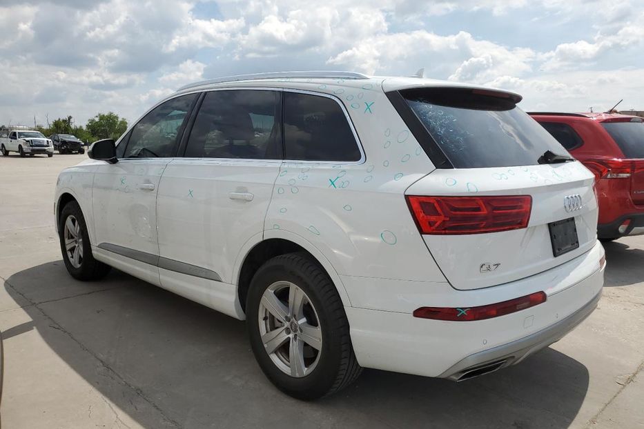 Продам Audi Q7 Premium Plus 2019 года в Луцке