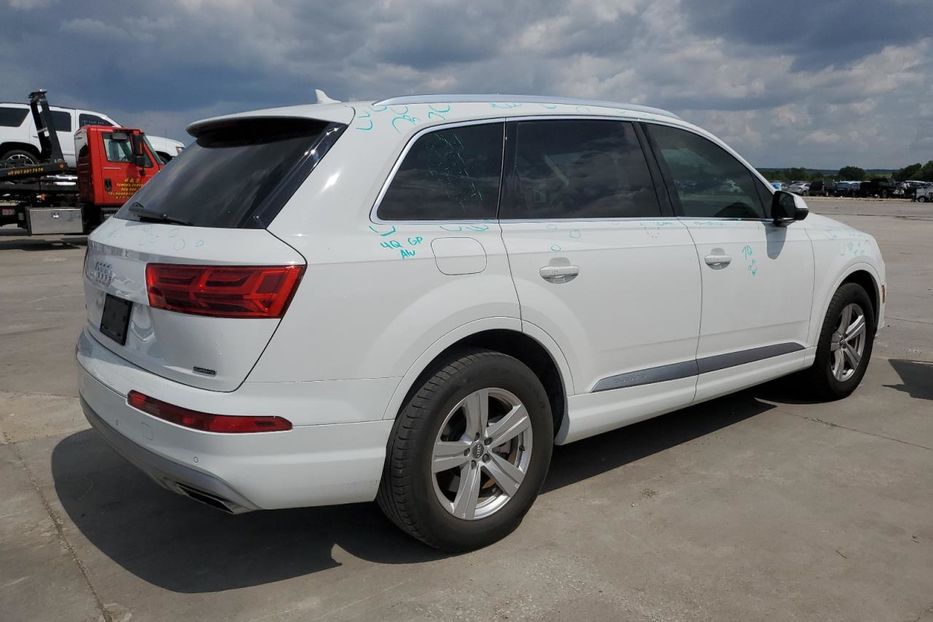 Продам Audi Q7 Premium Plus 2019 года в Луцке