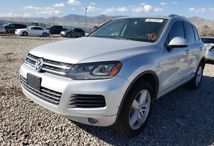 Продам Volkswagen Touareg V6 2014 года в Луцке