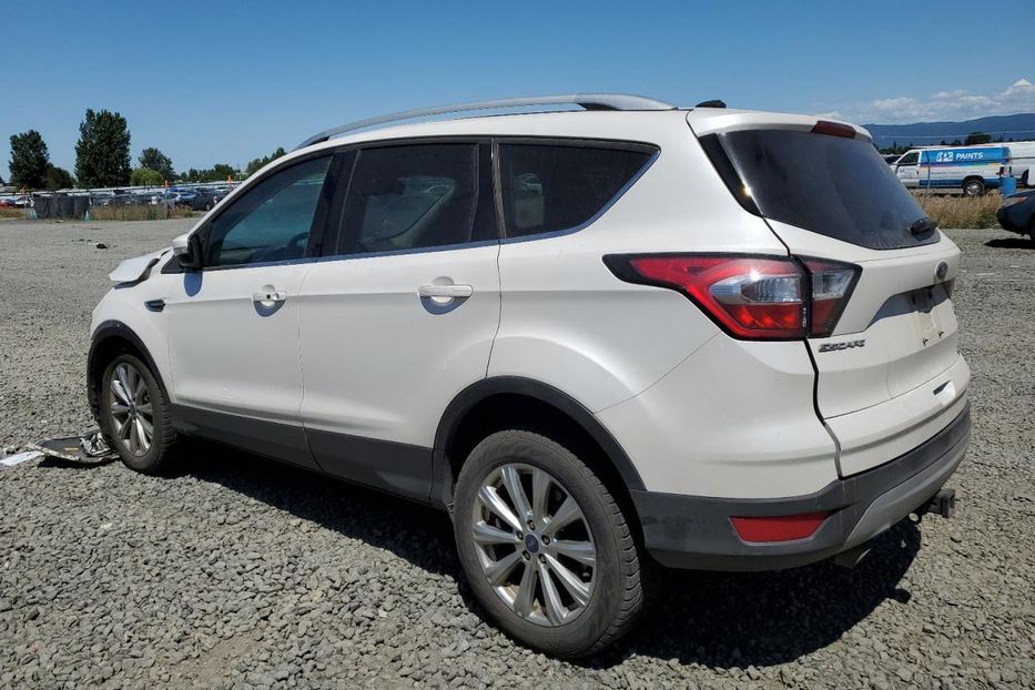 Продам Ford Escape Titanium 2017 года в Киеве