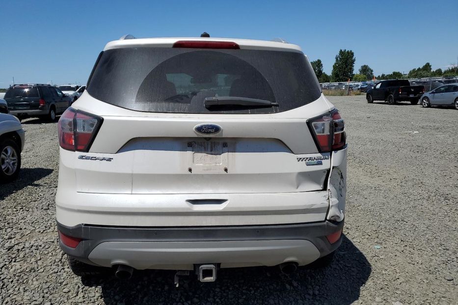 Продам Ford Escape Titanium 2017 года в Киеве