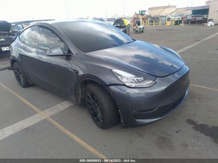 Продам Tesla Model Y Long Range  2022 года в Хмельницком