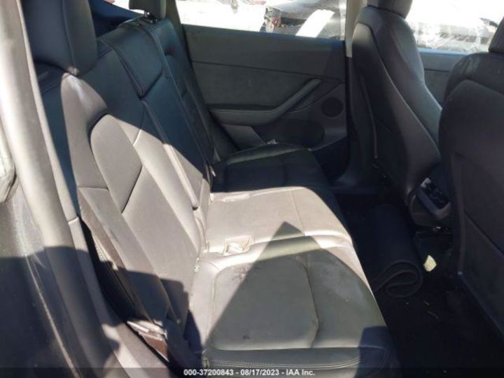 Продам Tesla Model Y Long Range 2022 года в Киеве