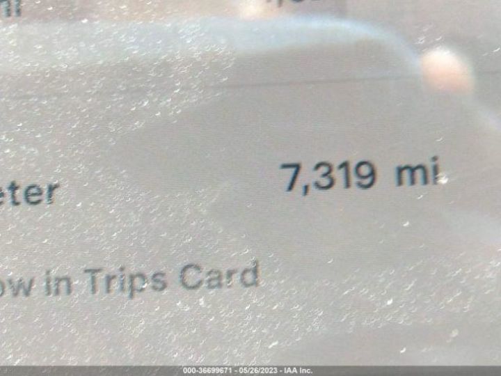 Продам Tesla Model Y Long Range 2022 года в Тернополе