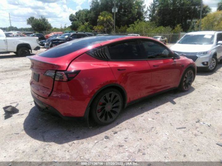 Продам Tesla Model Y Performance 2022 года в Черкассах