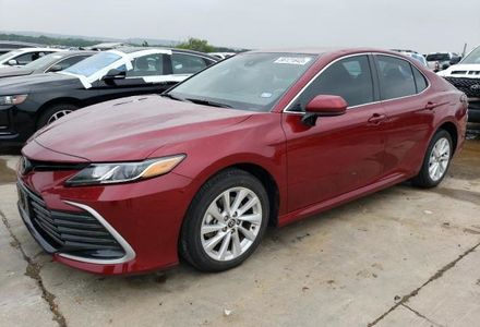Продам Toyota Camry LE 2021 года в Черновцах