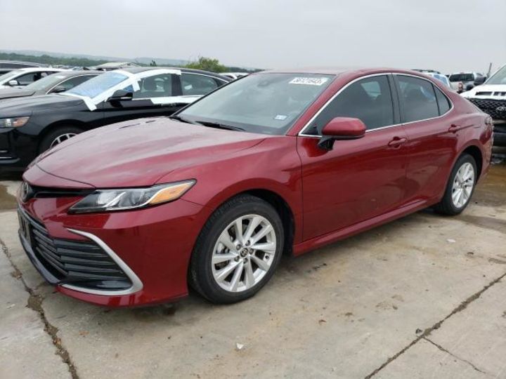 Продам Toyota Camry LE 2021 года в Черновцах