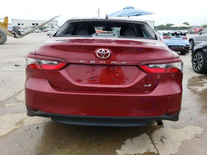 Продам Toyota Camry LE 2021 года в Черновцах