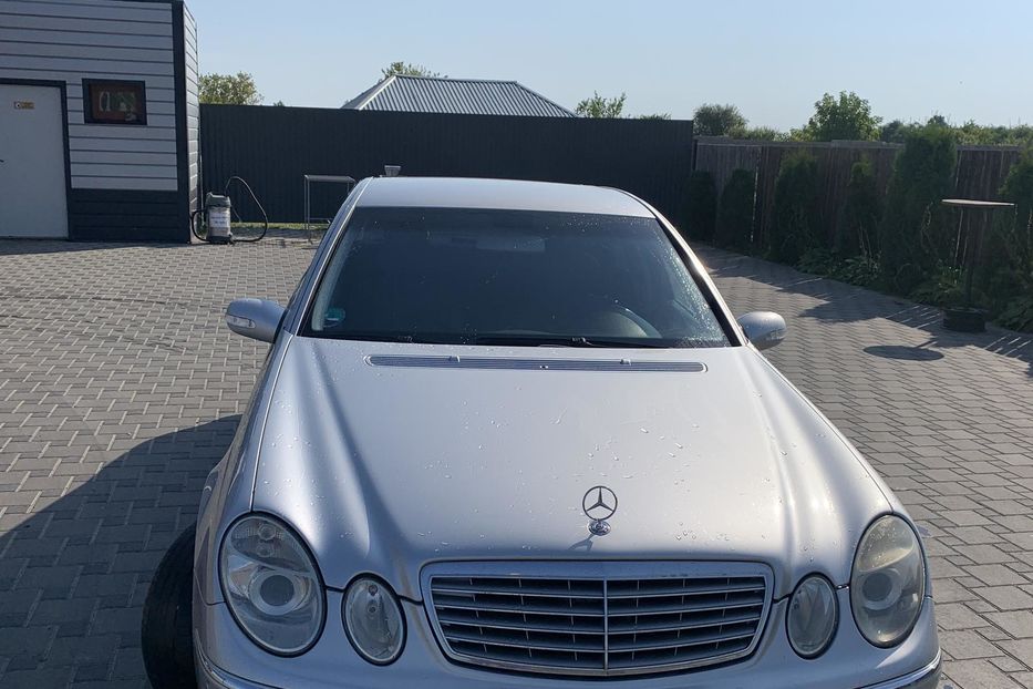 Продам Mercedes-Benz E-Class 2003 года в г. Дубровица, Ровенская область