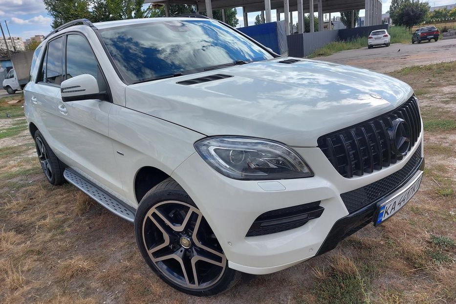Продам Mercedes-Benz ML 350 Дизель  2013 года в Киеве