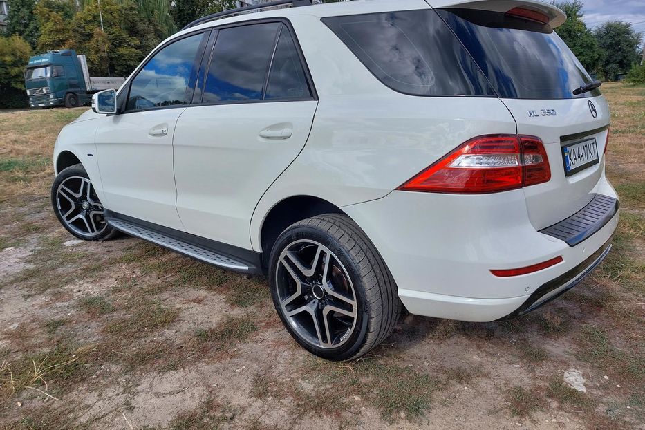 Продам Mercedes-Benz ML 350 Дизель  2013 года в Киеве