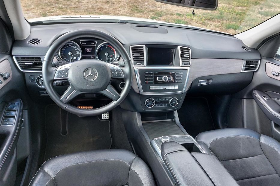 Продам Mercedes-Benz ML 350 Дизель  2013 года в Киеве
