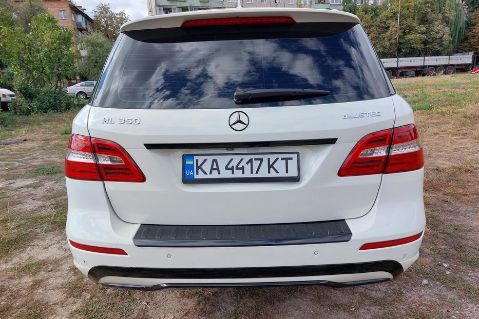 Продам Mercedes-Benz ML 350 Дизель  2013 года в Киеве