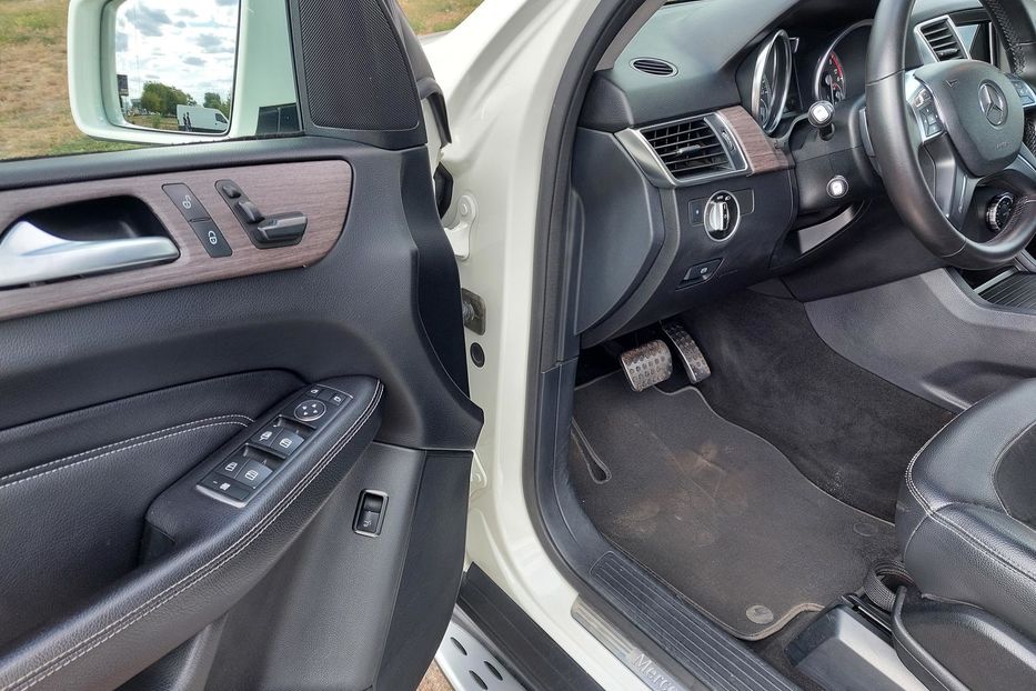 Продам Mercedes-Benz ML 350 Дизель  2013 года в Киеве