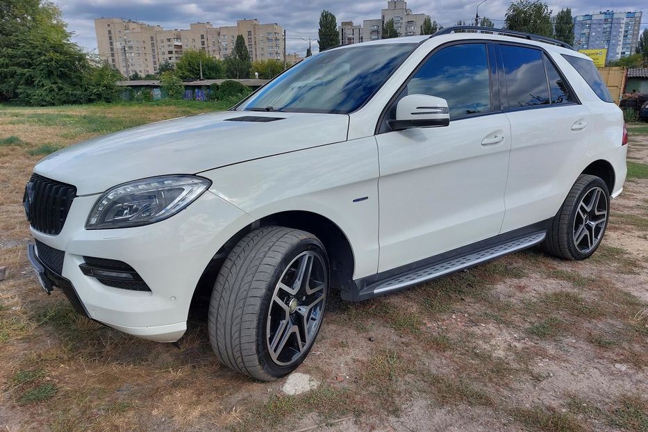 Продам Mercedes-Benz ML 350 Дизель  2013 года в Киеве