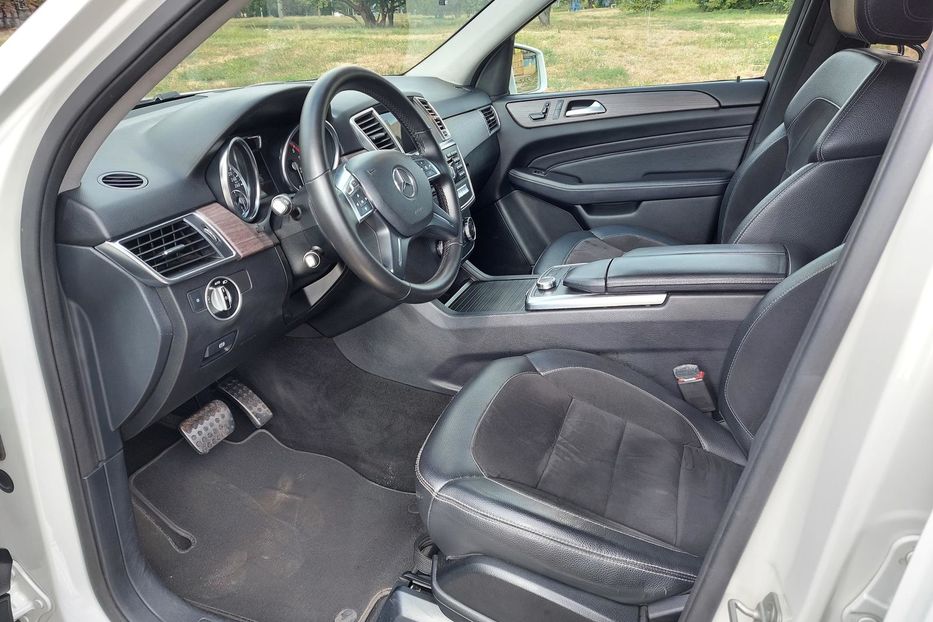 Продам Mercedes-Benz ML 350 Дизель  2013 года в Киеве
