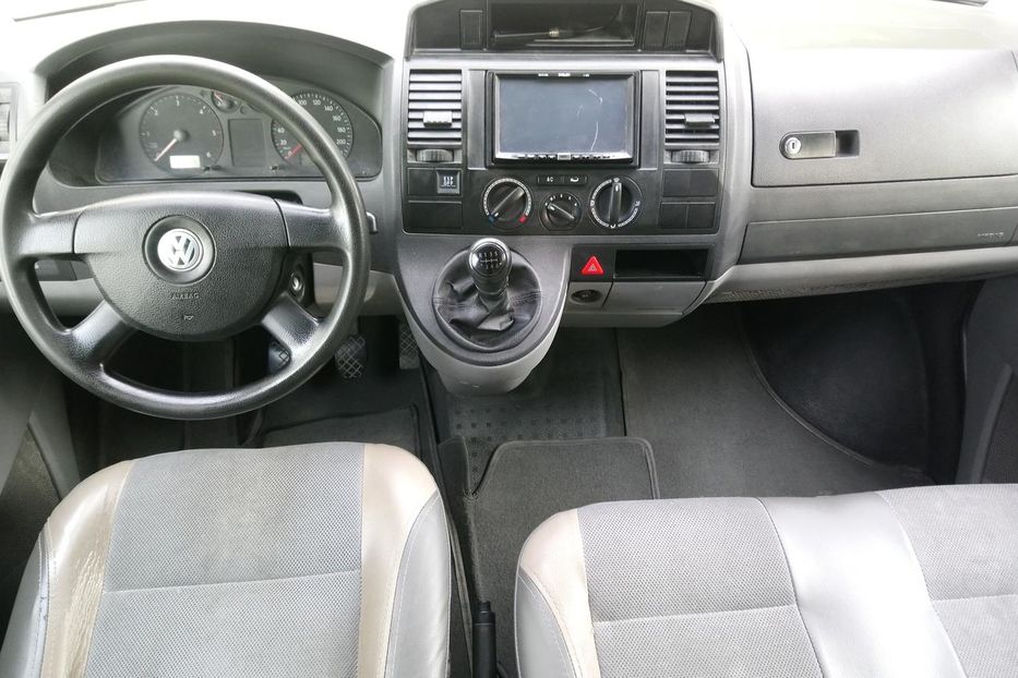 Продам Volkswagen T5 (Transporter) пасс. 2009 года в г. Умань, Черкасская область