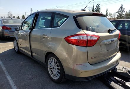 Продам Ford C-Max SEL 2016 года в Киеве