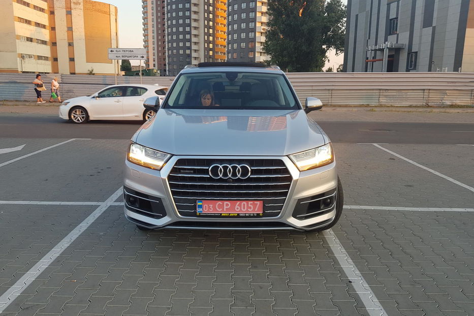 Продам Audi Q7 М4 2018 года в Киеве