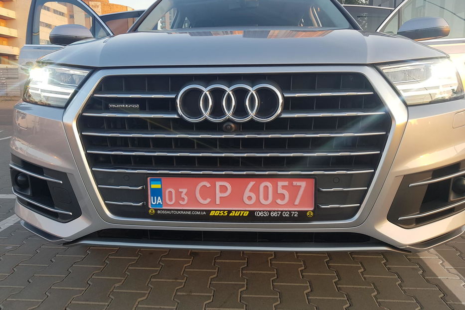 Продам Audi Q7 М4 2018 года в Киеве