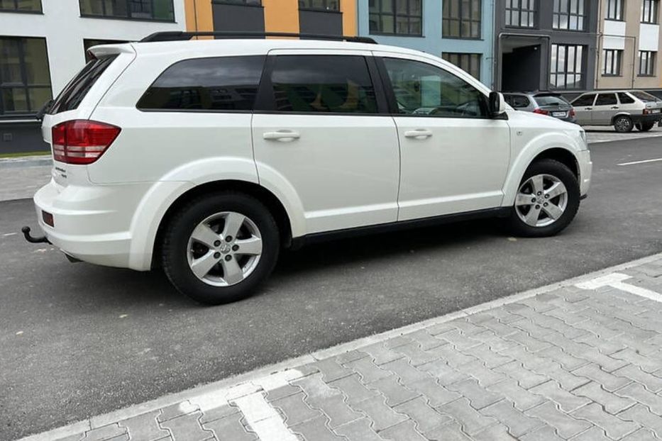 Продам Dodge Journey 2008 года в Черновцах