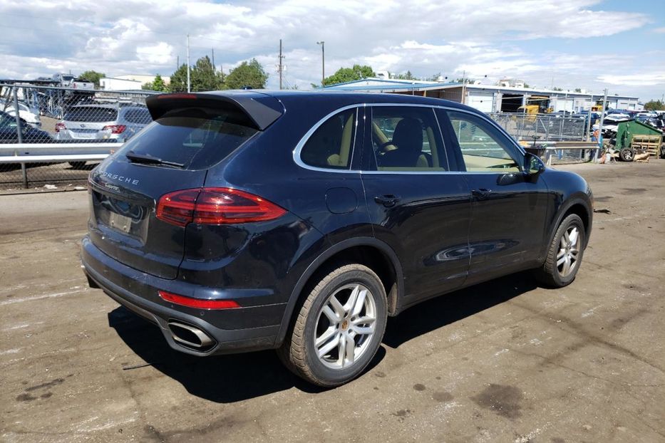 Продам Porsche Cayenne 2016 года в Луцке