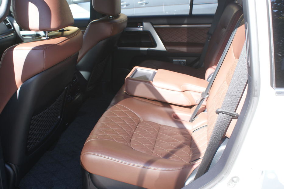Продам Toyota Land Cruiser 200 Excalibur  2018 года в Одессе