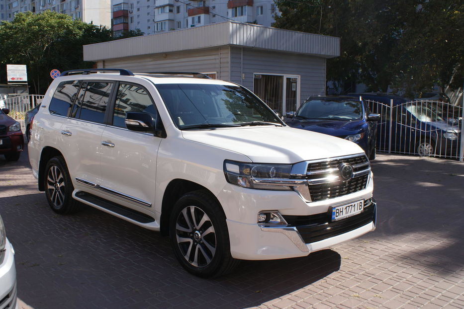 Продам Toyota Land Cruiser 200 Excalibur  2018 года в Одессе
