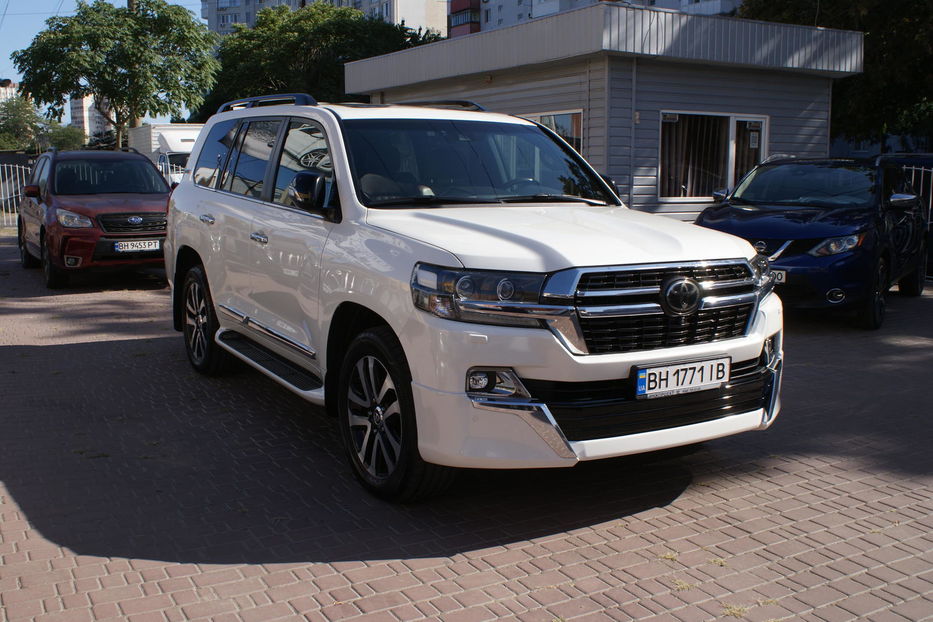 Продам Toyota Land Cruiser 200 Excalibur  2018 года в Одессе