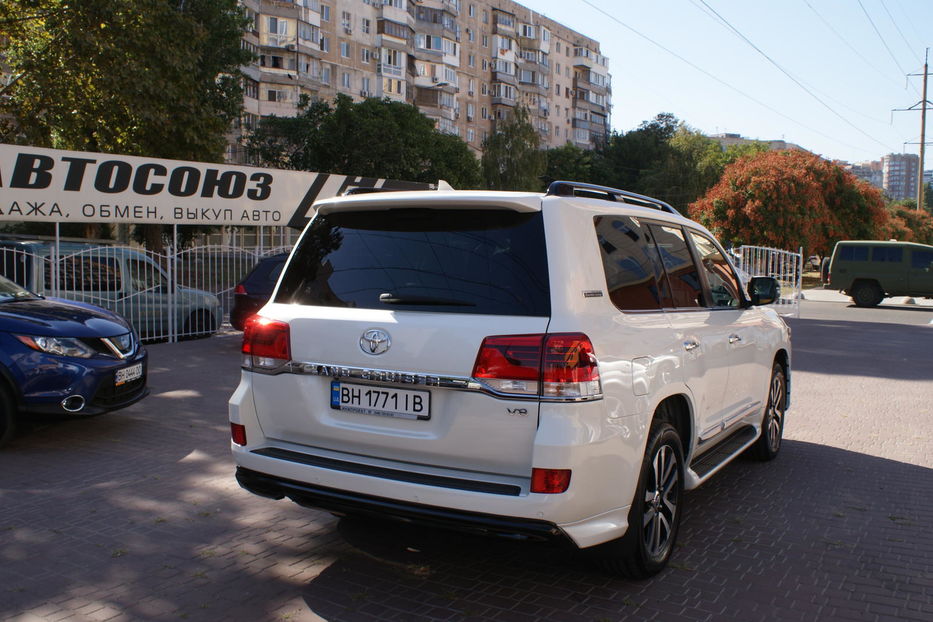 Продам Toyota Land Cruiser 200 Excalibur  2018 года в Одессе