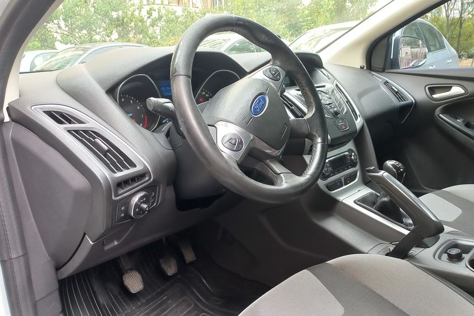 Продам Ford Focus 2013 года в Киеве