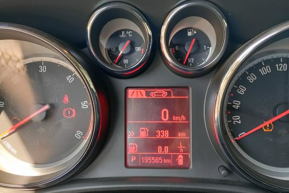 Продам Opel Astra J 2014 года в г. Кременчуг, Полтавская область