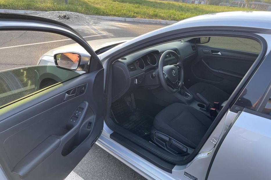 Продам Volkswagen Jetta 2015 года в г. Кривой Рог, Днепропетровская область