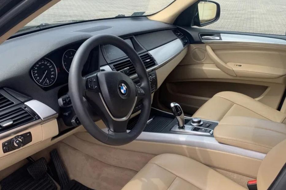 Продам BMW X5 2010 года в Одессе