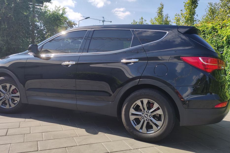 Продам Hyundai Santa FE 2014 года в Днепре