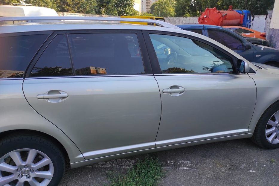 Продам Toyota Avensis 2008 года в Киеве